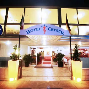 3* Hotel Crystal